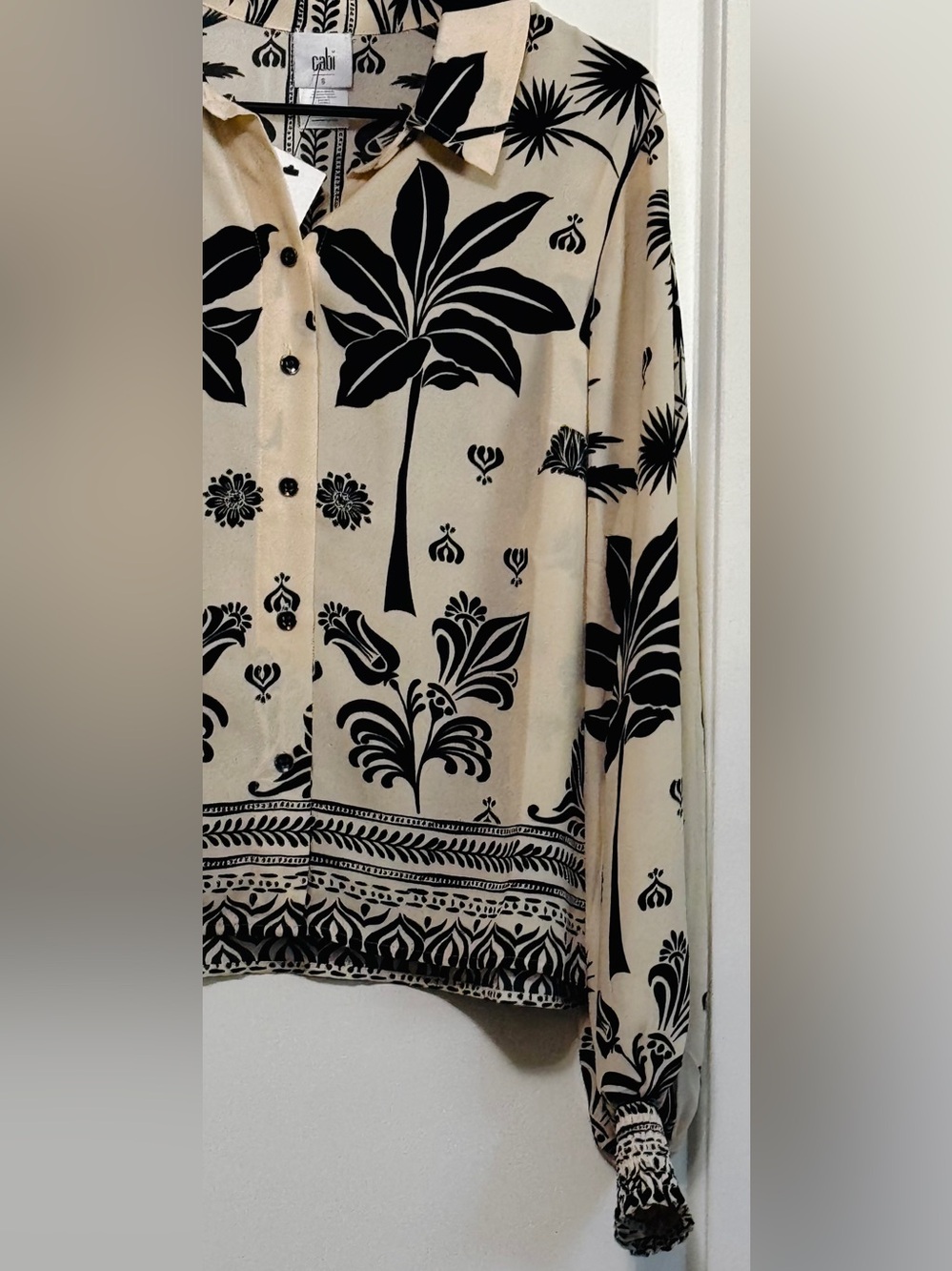 Cabi Marrakesh Top Black Cream Botanical Print Blouse S NWT - Picture 7 of 11